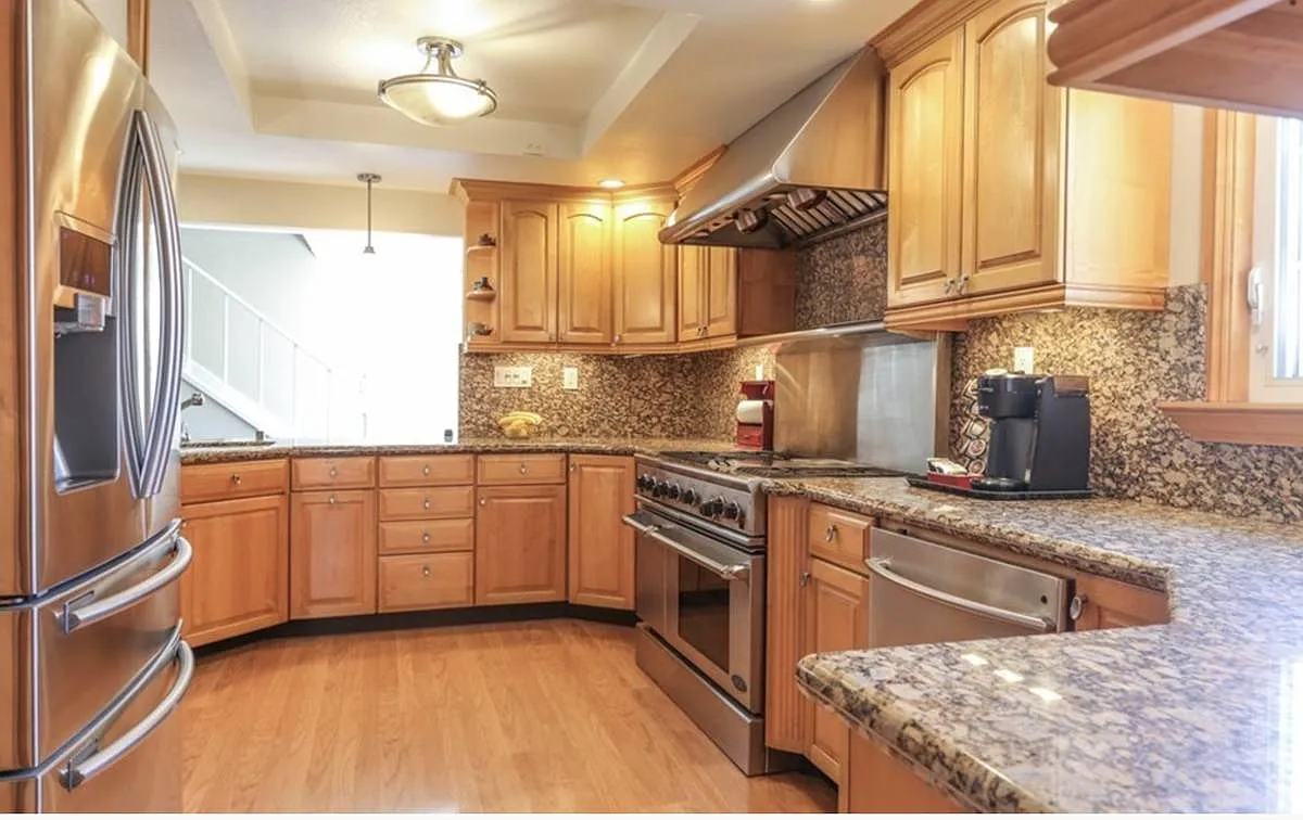 Building Photo - 24581 Saturna Dr