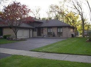 18086 Jason Ln, Lansing, IL 60438