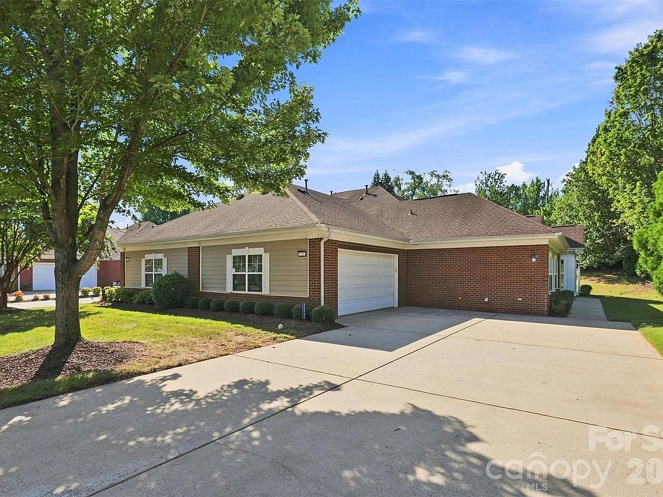 1st image of 3225 Abbey Walk Ln