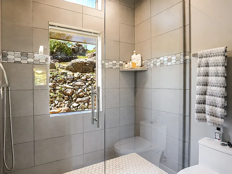 Guest Bathroom Private shower and loo. Part of en suite guest bedroom!