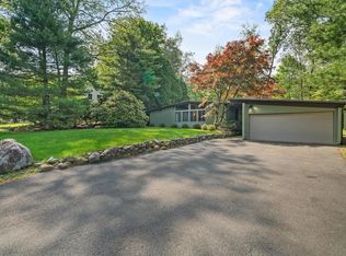 31 Balmoral Dr, Spring Valley, NY 10977