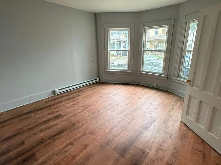 506 3rd St #1 — Photo 5