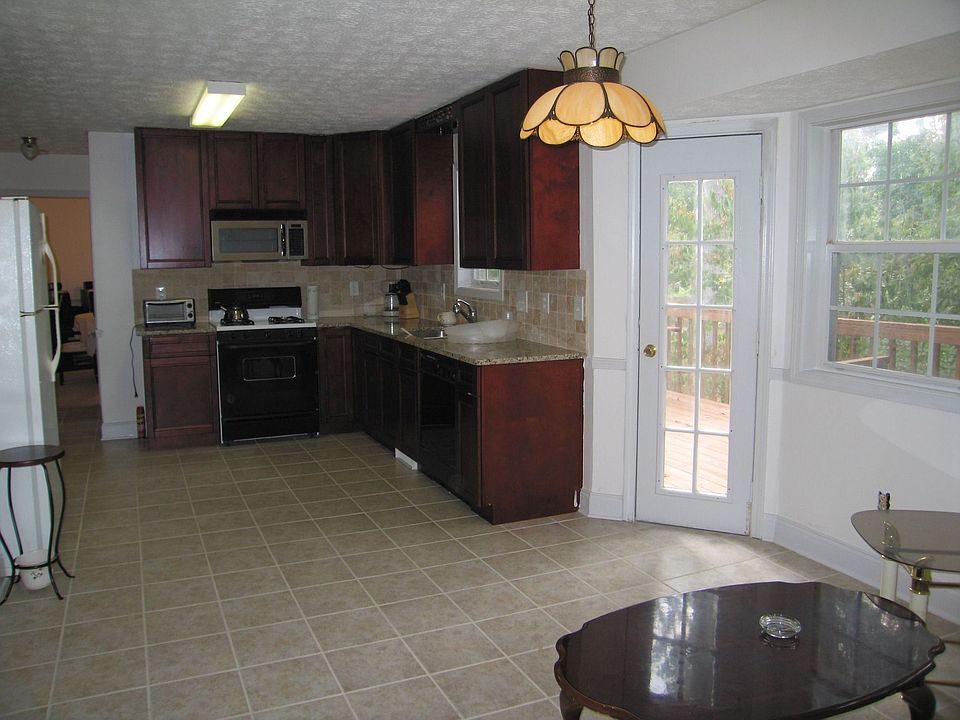 2nd image of 2825 Waterford Park Dr
