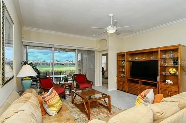 9480 Forest Hills Cir — Photo 14