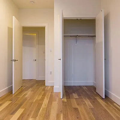 Rented by Nooklyn NYC LLC | media 41