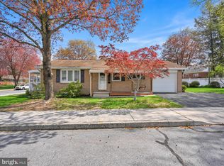 52 Circle Dr, Ephrata, PA 17522