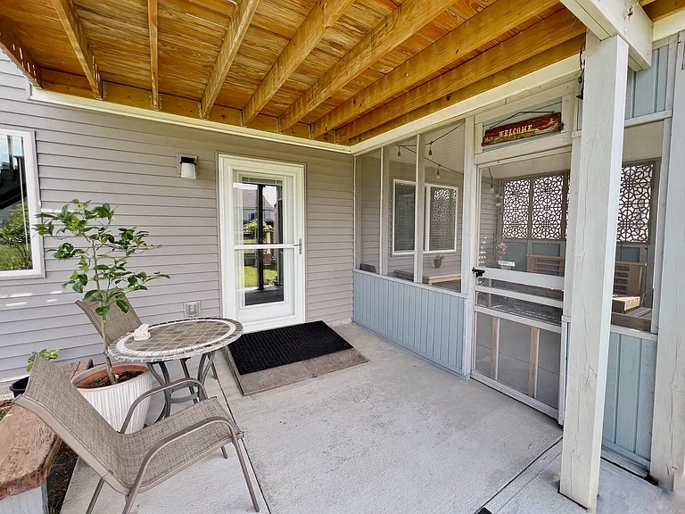 3309 NE 5th Ln — Photo 12