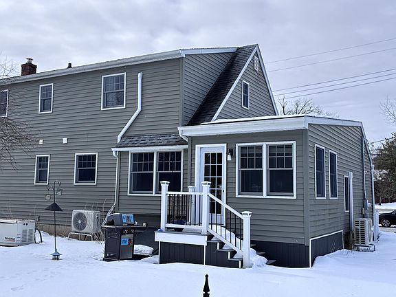 4th image of 42 Lake Shore Rd