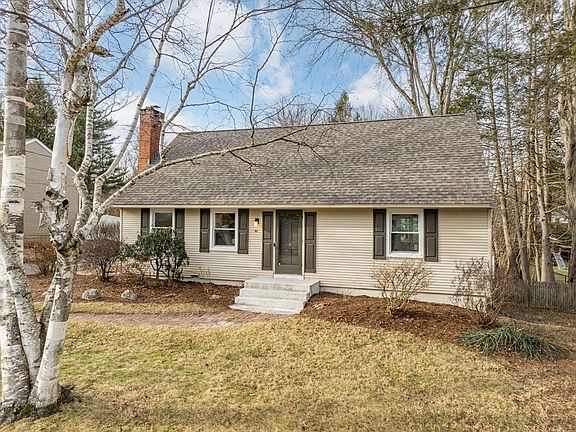 2nd image of 62 Baymor Dr