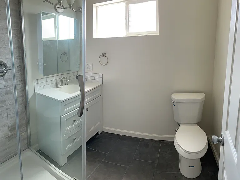 316 Van Buren St #33 — Photo 10