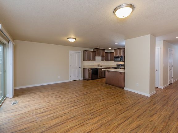3rd image of 7405 NE 56th Ave