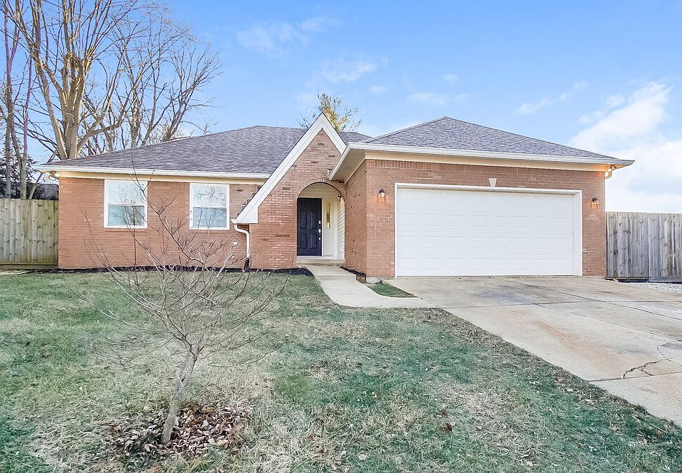 1st image of 703 Willow Ct