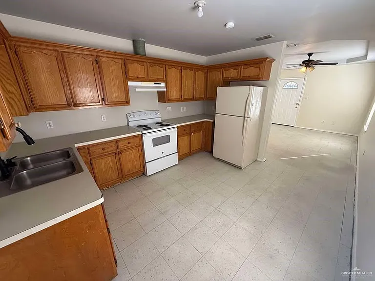 209 N Bluebonnet St — Photo 10
