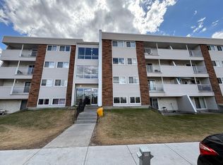 11245 31st Ave NW #15, Edmonton, AB T6J 3V5