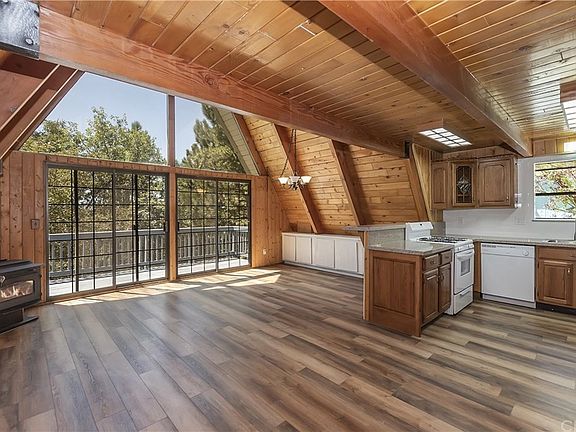 2nd image of 32405 Scandia Dr