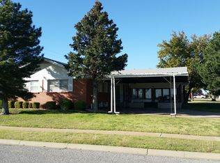 2301 Navajo Rd, Pampa, TX 79065