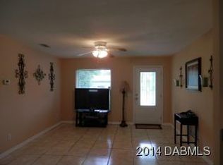 6 Azalea Dr #1, Daytona Beach, FL 32124