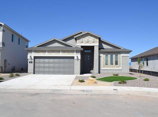 560 Issa Cir, El Paso, TX 79932