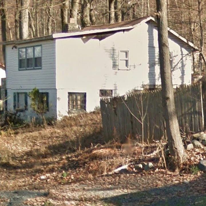 1st image of 47 Woodland Cir S
