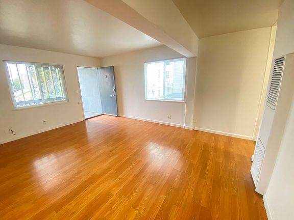 5th image of 536 S 8th St APT 5