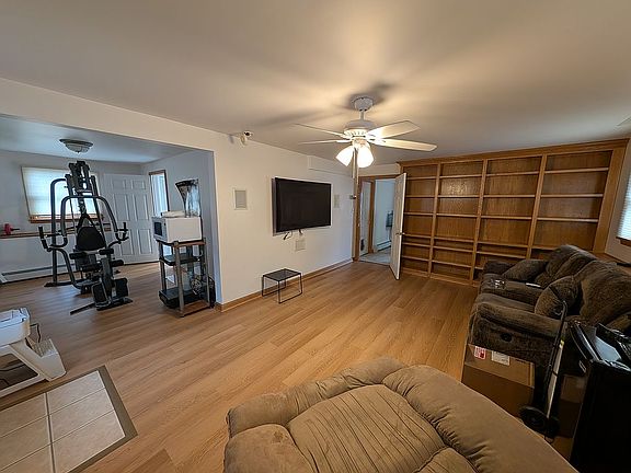 3rd image of 75 Arch St