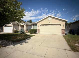 1102 York Dr, North Salt Lake, UT 84054