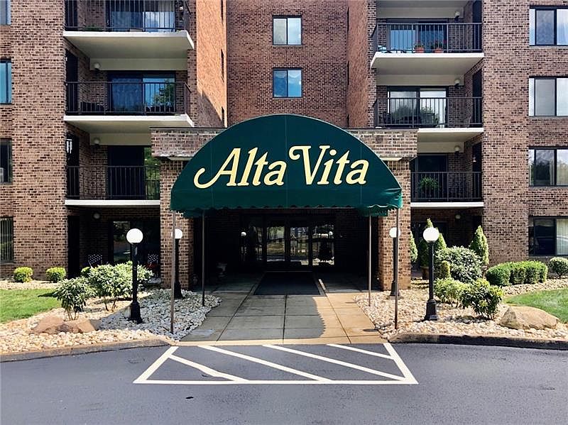 1st image of 3 Alta Vita Dr