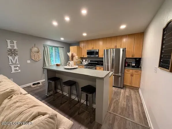 7985 S Settlers Bay Dr, Wasilla, AK 99623