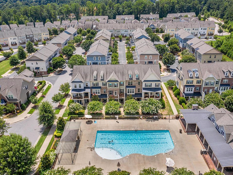 1329 Rembrandt Circle is the end Unit on the left