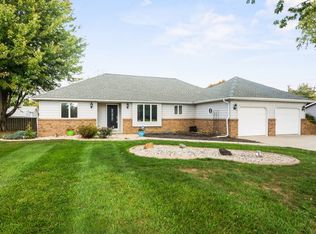 2410 Spring Grove Dr, Kokomo, IN 46902