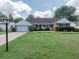 1790 Kenton Cir, Lyndhurst, OH 44124