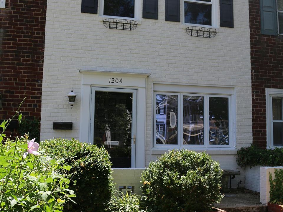 1st image of 1204 Wilkes St
