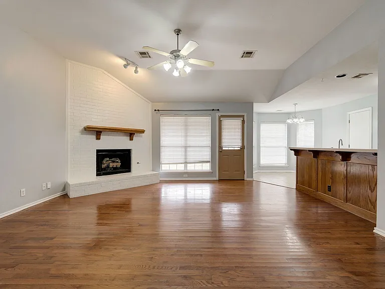 2032 Emerald Brook Ct — Photo 7