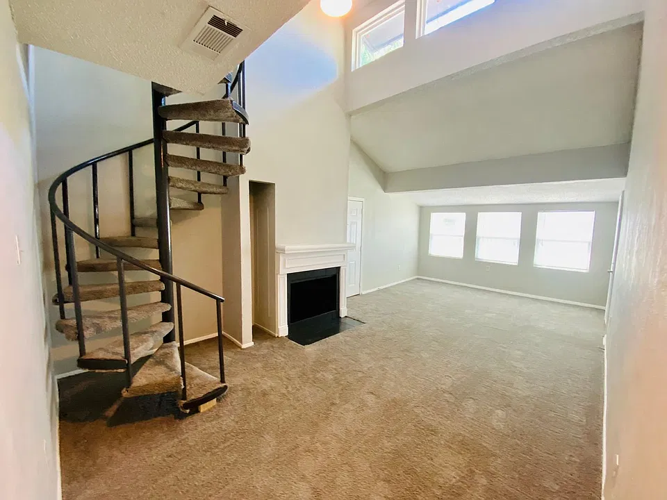 9696 Walnut St #2107