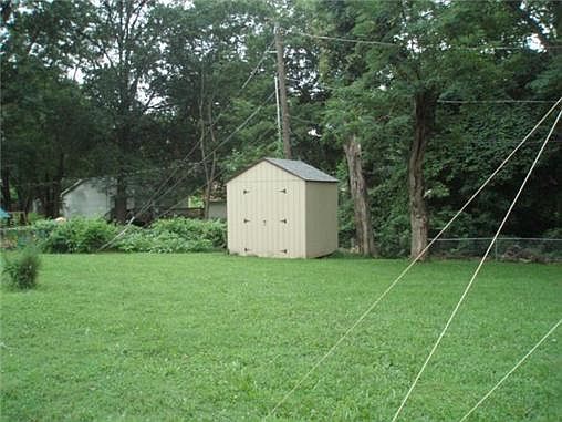 4th image of 4920 Crescent Dr