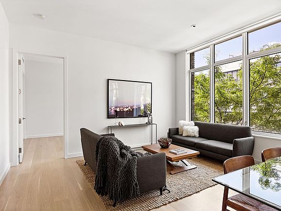 5th image of 509 Pacific St APT 3C