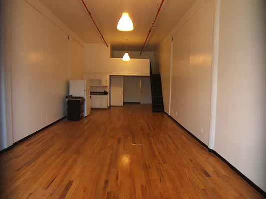 Rented by Joel Weisz, LREB | media 27