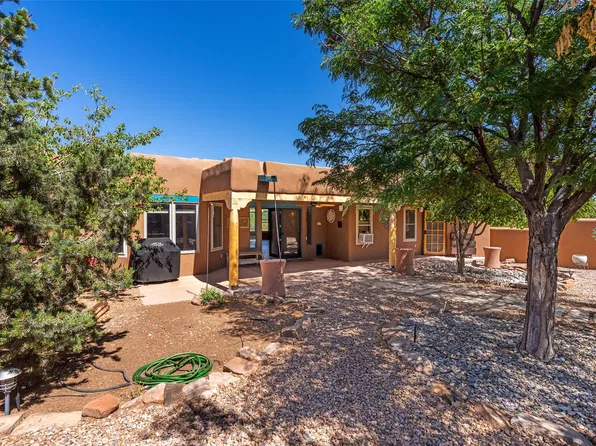 1 Domingo Pl, Santa Fe, NM 87508