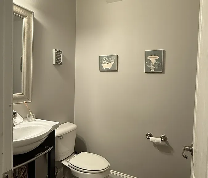 2033 Tordelo Pl — Photo 12