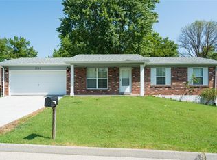 1042 Sunridge Trl N, Pevely, MO 63070