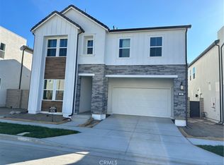 111 Bear Leaf, Lake Forest, CA 92630