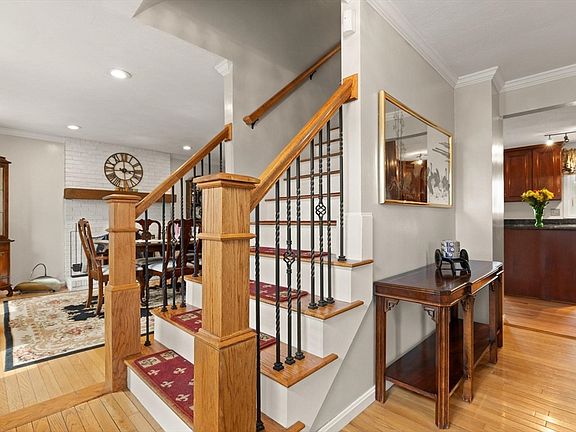 3rd image of 76 Mary Ann Way