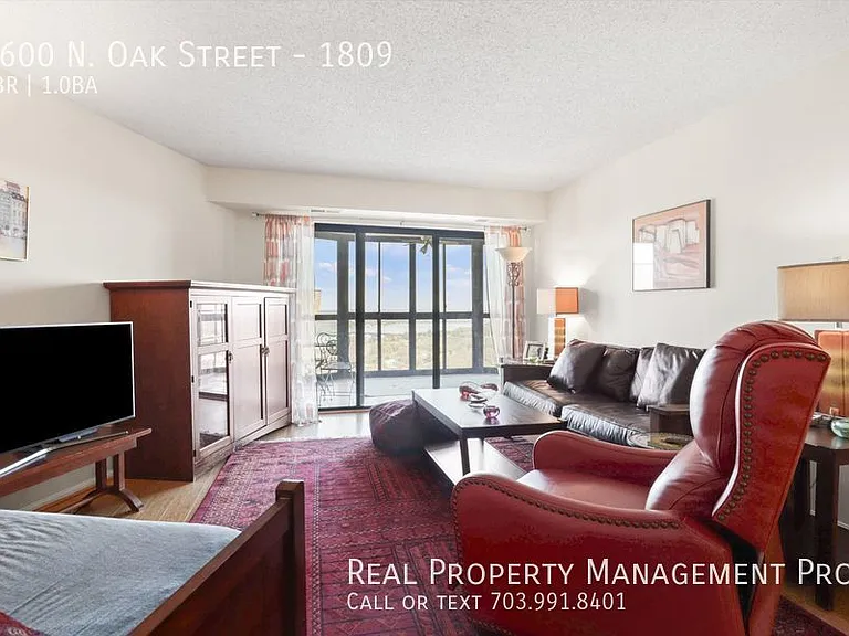 1600 N Oak St #1809 — Photo 4