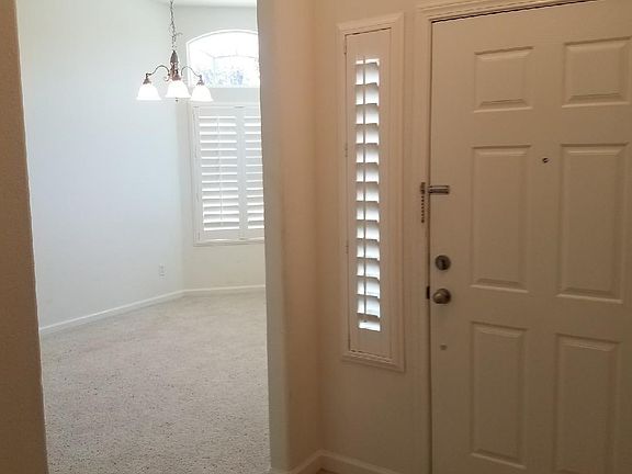 4th image of 3035 N Shelly Ave