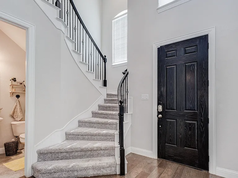 4248 Del Rey Ave — Photo 3