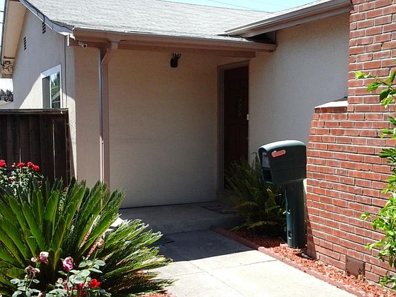 4th image of 113 N Gadsden Dr