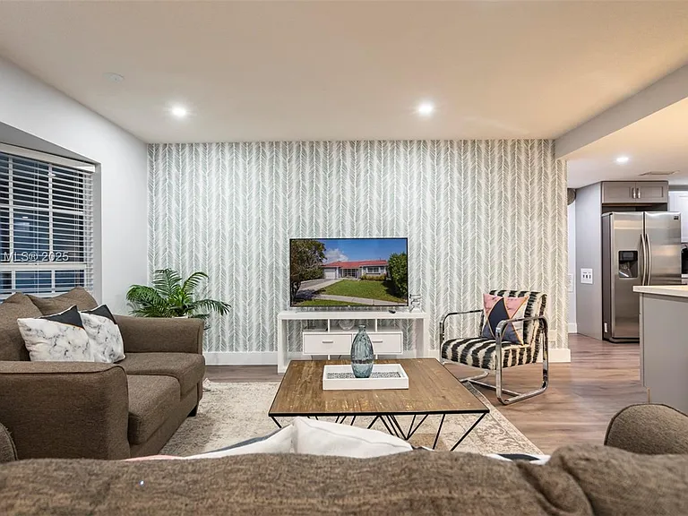 1305 Funston St — Photo 12