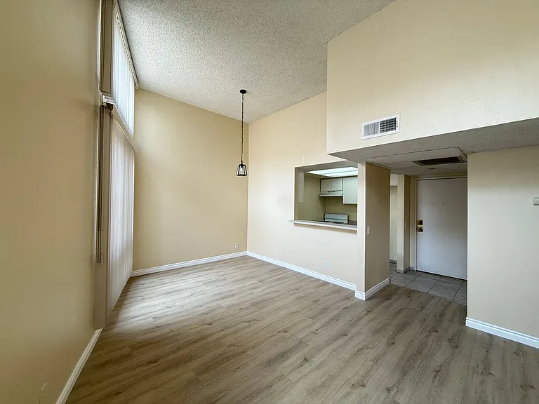807Bunk — Photo 5