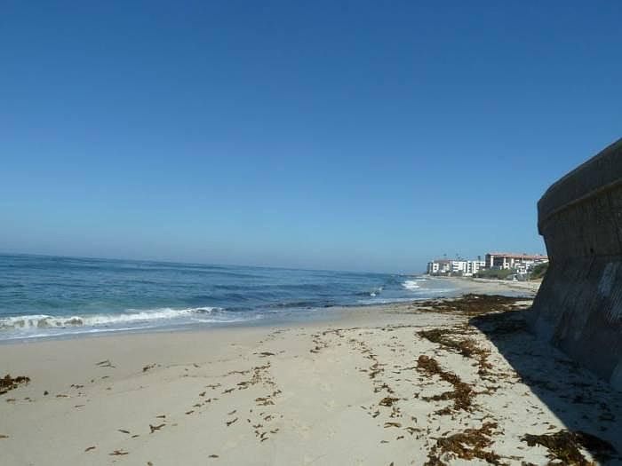 Few Steps to Beach