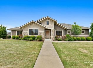 6111 SW Osage St, Bentonville, AR 72712